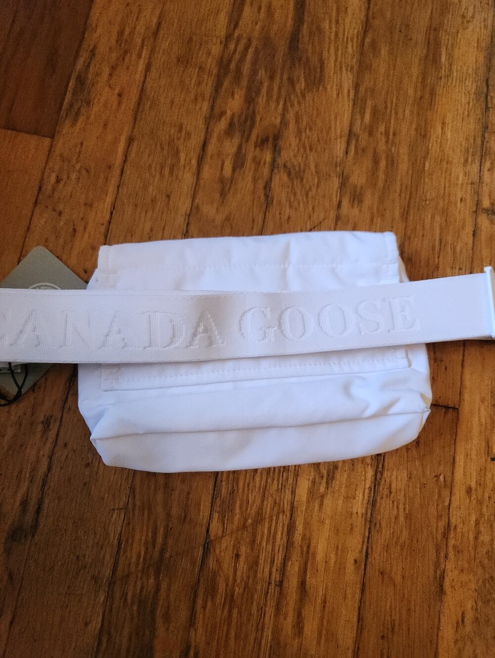 CANADA GOOSE Mini Waist Pack White NEW NWT - Picture 8 of 11